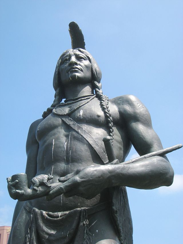 Massasoit,_KC_MO_-_detail